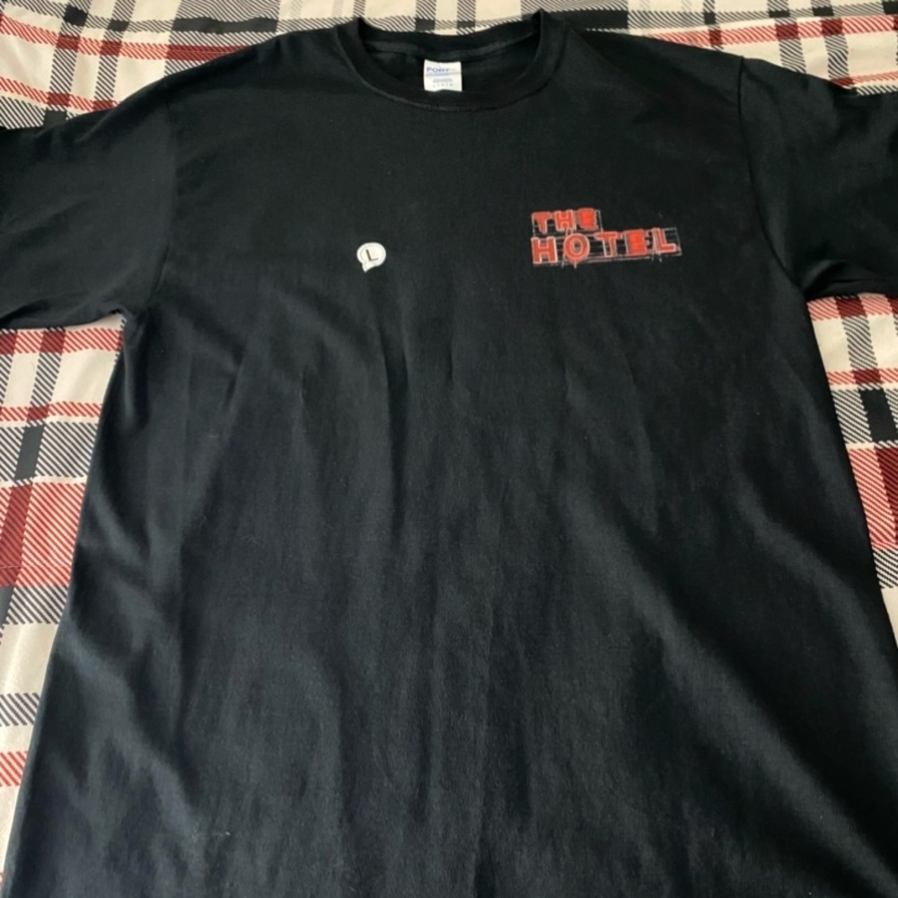 Men’s horror attraction tshirt with free beanie